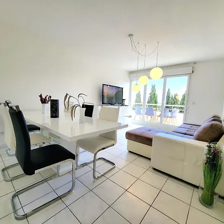Apartment Appart Luxueux 3 Pieces, Piscine, Mer, Terrasse