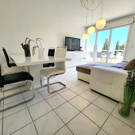Appart Luxueux 3 Pieces, Piscine, Mer, Terrasse Apartment